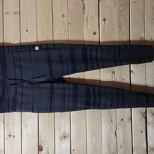 Vuori Black Striped Leggings